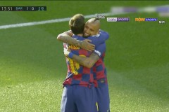 巴塞罗那5-0大胜安特卫普：菲利克斯双响莱万制胜球